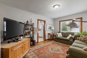 Mc Nary House. Simple and comfortable - Image 3