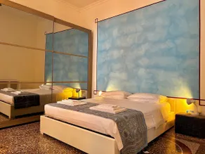 ”Nuova Italia” LUX Spacious Apartment in the Center - Image 4