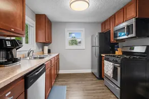Serenity Haven, Entire Home, Fast Wi-Fi, Pets - Image 4