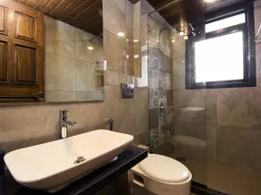 Roselia 4 BHK Villa with Pool by Regara Stays - Image 5