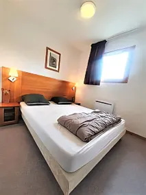 Cozy 2-room apartment with south-facing terrace – View of Pic de Bure - Image 4