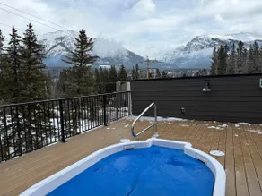 Canmore Downtown Pocket Chalet - Image 5