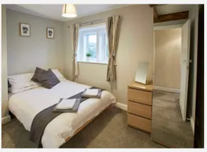 Cozy Cottage - Image 2
