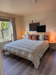 Bright and Open Home on Peaceful street. - Image 5