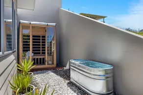 Ziggy's Beach House - Ocean views, Jacuzzi, Sauna! - Image 2
