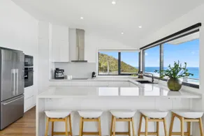 The Blue House - Wye River - Image 2