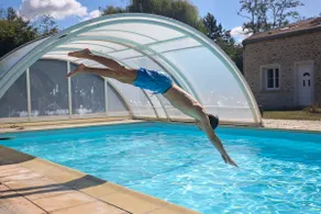 L'Hirondelle – Private Jacuzzi - Image 3