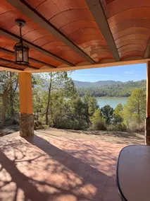 Rural Retreat - Lakefront House - Image 3