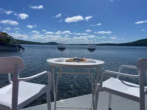 The Maine Goosenest, Expansive Lakefront Retreat - Image 4