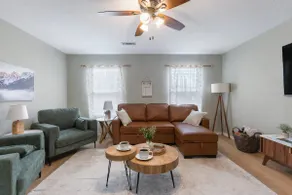 Family Retreat, Sleeps 8, Fenced Yard, Near LRAFB - Image 2