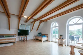 Large apartment in the countryside for families & groups - Image 3