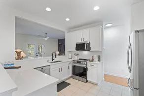 Modern and Stylish Ballantyne Stay! - Image 5