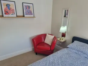 Beautiful peacful Newcastle Flat - Image 3