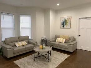Lovely Somerville Home - Image 5