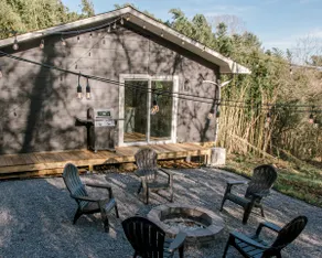 Cozy cottage close to downtown Hayesville - Image 3