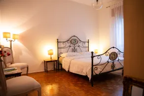 Cozy home in Venice, Treviso, with free parking - Image 5