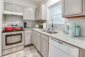 Mesquite Retreat | Near Dallas & Rodeo | Big Yard - Image 4