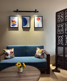 The Boho Balcony Studio@Jaipur Centre+WiFi+GYM - Image 4