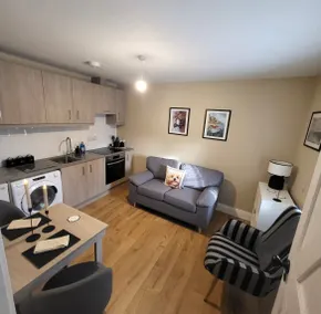 Cosy Cottage Getaway - Image 3