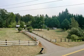 4 Acre Escape | Perfect for Families and Groups - Image 2