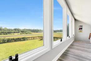 The Modern Mile High: Aviator's Lookout in Quinton - Image 2