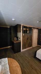 Studio Near Lake Michigan and Tippy Dam | Janix - Image 5