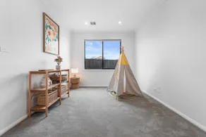 Bright & Roomy 5BR Clyde North Home - Image 5