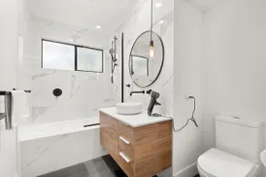 Cozy Retreat with central AC Entire place - Image 5