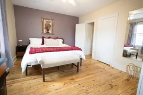 Clean & Cozy 3BR Near Train + Parking - Image 4