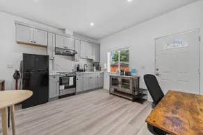 Charming 1BR ADU | WiFi •AC •Kitchen •Near Diridon - Image 3