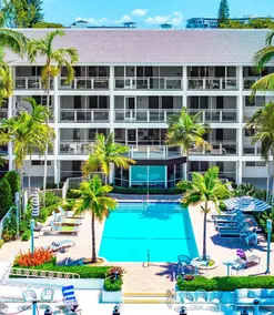 Boca Waterfront Oasis: Walk to Beach + Pool, Gym - Image 3
