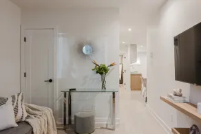 Charming 3 ½ cozy and bright, fully equipped - Image 5