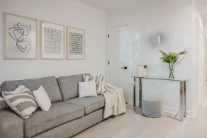 Charming 3 ½ cozy and bright, fully equipped - Image 2