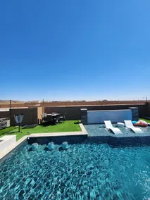 Pool house with boat dock on the Colorado river - Image 5