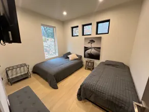 Modern Cabin on the Hill - Image 5
