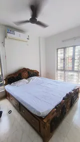 Cloud5 a highrise Apt B T Road JnT close to Metro - Image 5