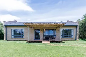Modern Guest House in Chaka with views of Mt Kenya - Image 2