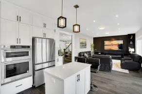 Stylish, 3BR Getaway/All Rooms Ensuite - Image 5