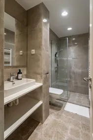 The Glen Residences - Image 3