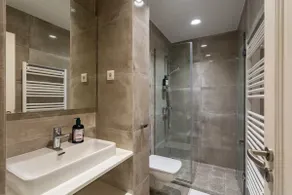 The Glen Residences - Image 5