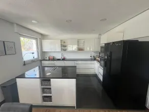 Beautiful 3-room apartment with garden and terrace - Image 2