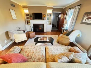 Franklin Cottage. Classic charm with comfy vibes. - Image 2