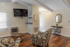 Modern Family Living – Near Food, I-85 & Hospital - Image 3