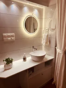 Riverside Retreat in Kochi | 2BHK with Water-views - Image 3
