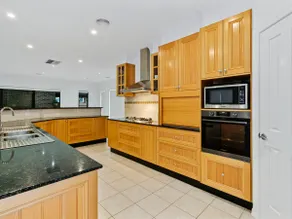 Waterfront Haven - Image 5