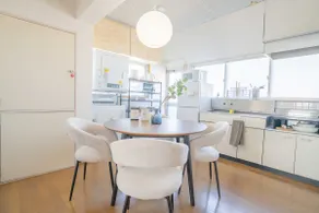 Tram 5 min｜Castle Direct｜38 m² for 5｜Washer+Dryer - Image 2
