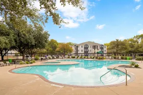 ATX Retreat | Close to UT, DT & Lady Bird Lake - Image 4