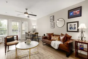 ATX Retreat | Close to UT, DT & Lady Bird Lake - Image 2