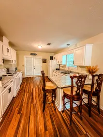 Comfy & Clean Starkville Retreat - Parking & Wi-fi - Image 4