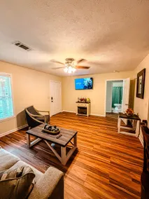 Comfy & Clean Starkville Retreat - Parking & Wi-fi - Image 5